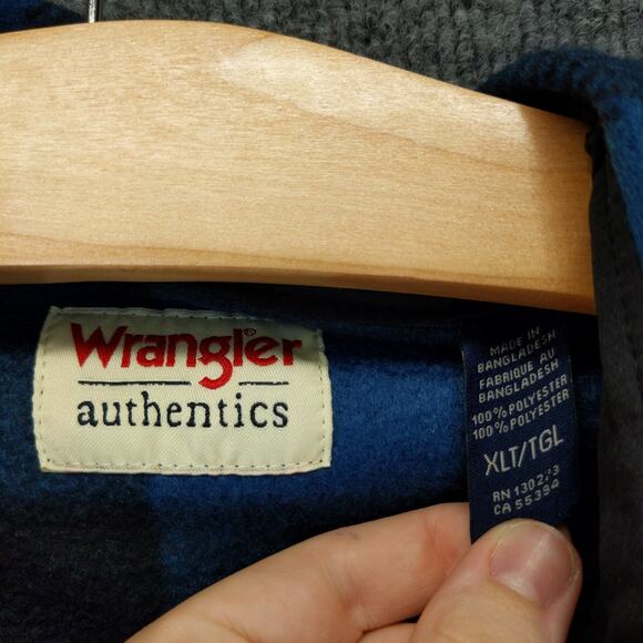 Wrangler Authentics Button Up Long Sleeve Shirt Size XLT Blue Plaid - Picture 10 of 10